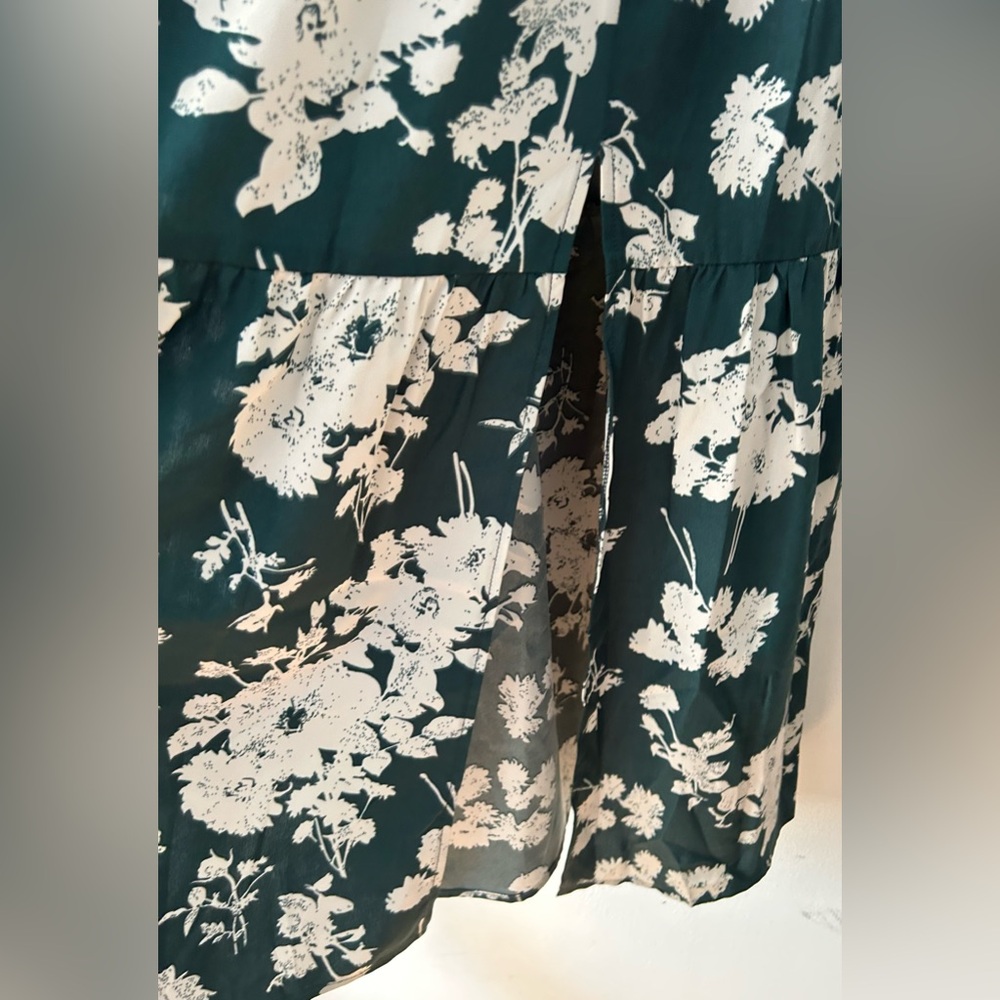 Blueming dress - Picture 2 of 5